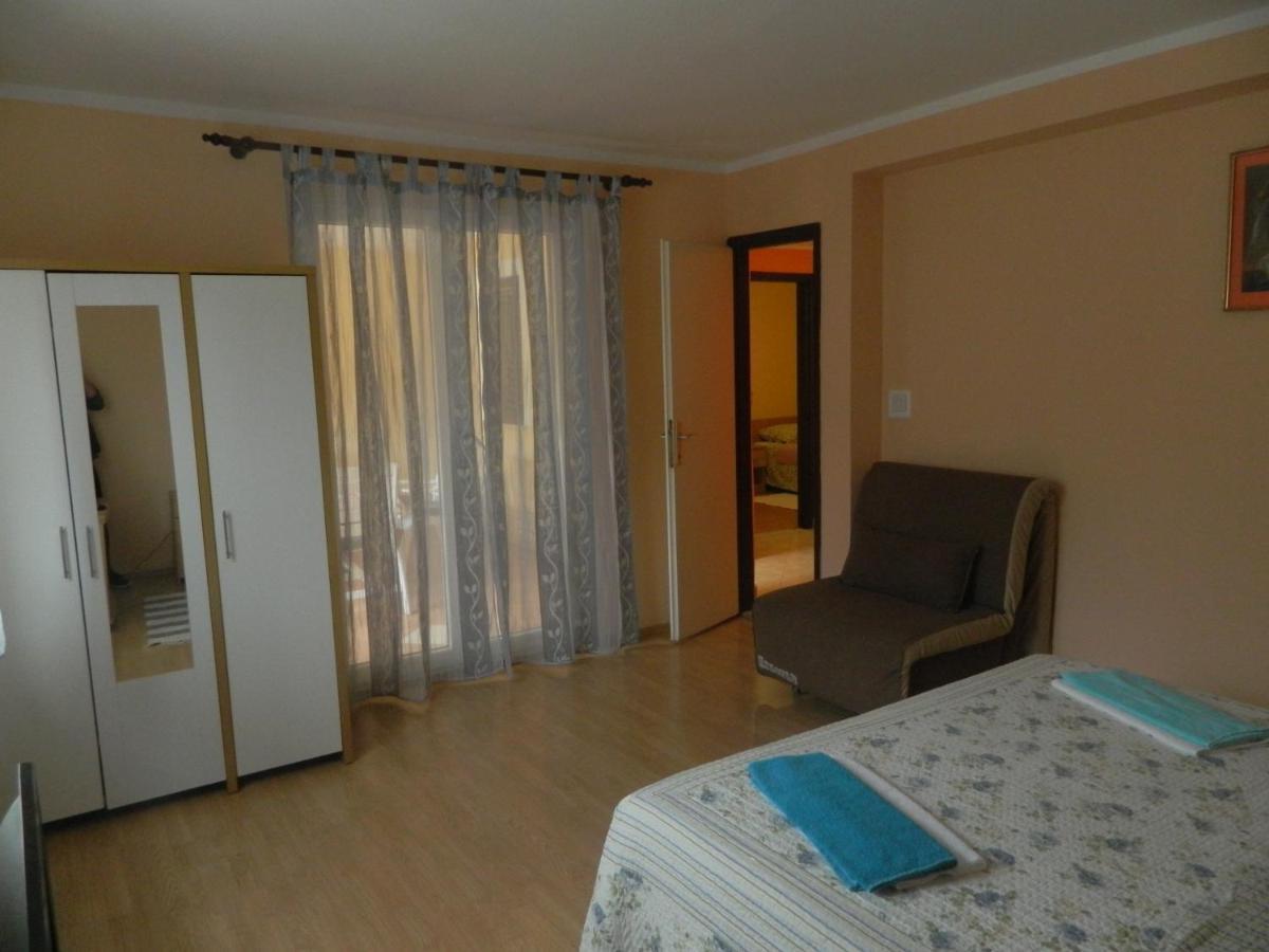 Apartments Vila Vanda Porec Bagian luar foto