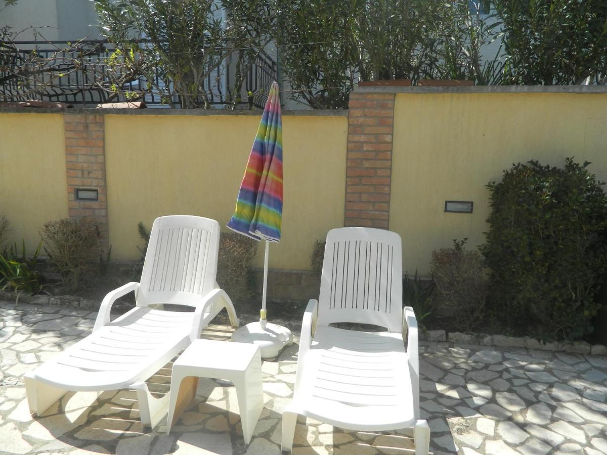 Apartments Vila Vanda Porec Bagian luar foto