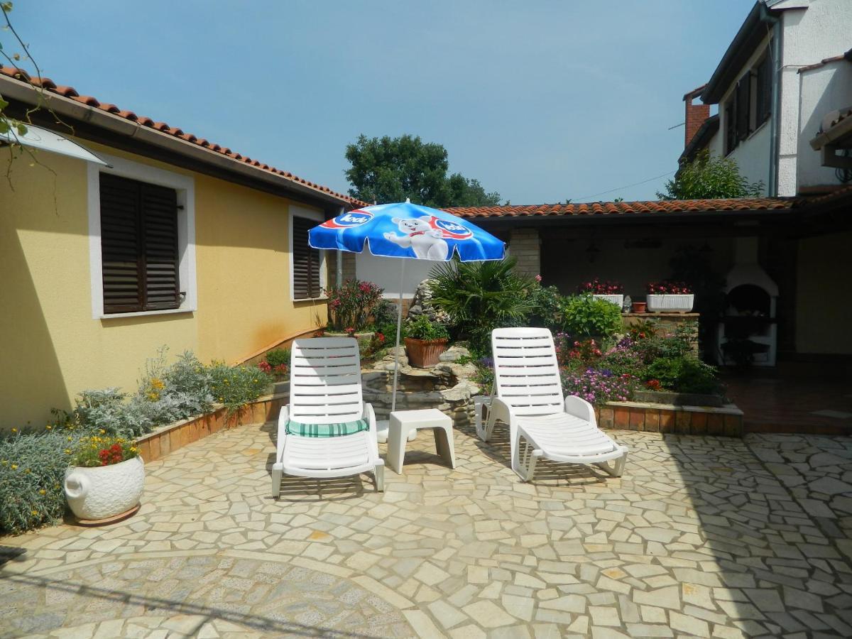 Apartments Vila Vanda Porec Bagian luar foto